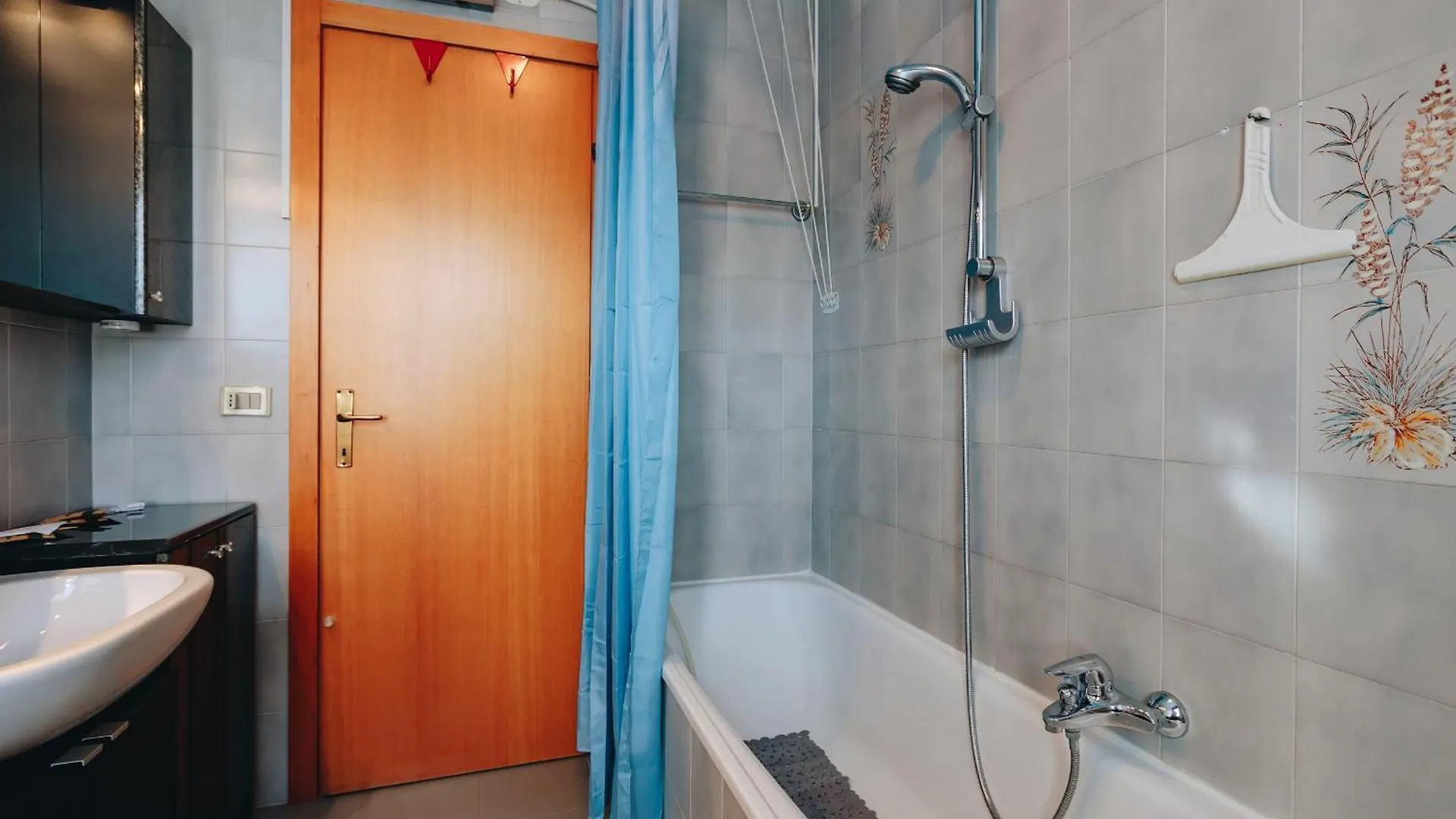 Sg Family - Dolce Garda Apartment Кавальказелле 0*,  Италия